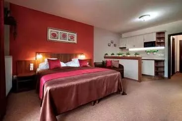 Aamiaismajoitus (B&B) Ambrózia étterem és Panzió