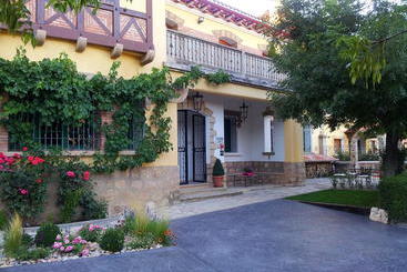 בית מלון כפרי La Parra