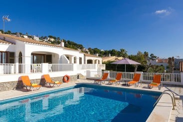 Апартаменты Son Bou Family Gardens