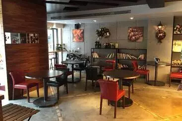 G16 Inn B&b