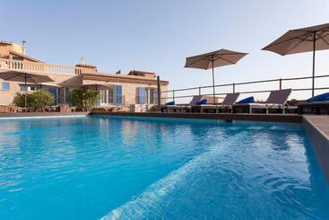 Hotel Es Corte Vell  Adults Only