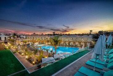 Hotel Livvo Los Calderones - Adults Recommended