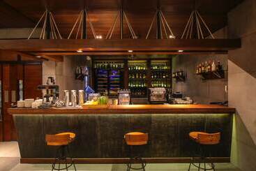 Szálloda Two Seasons Coron Bayside