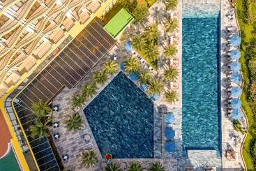 Hoi An Royal Beachfront Villas