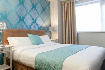 هتل Ellis Quay Apartments By The Key Collection