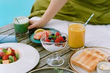 Отель The Loren At Pink Beach