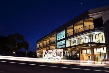 Rivermount Hotel And Resort