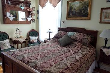 Armistead Cottage B&b