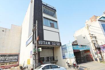 Hotell Capital O 2616  Golden Sand