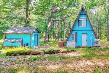Hus på landet Pet Friendly Oxford A Frame Cabin W/ Fire Pit!