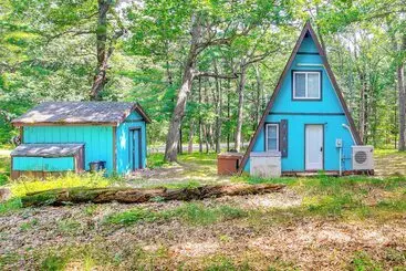 Mökkimajoitus Pet Friendly Oxford A Frame Cabin W/ Fire Pit!