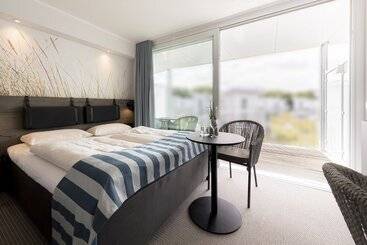 Slowdown Bottsand Hotel Und Spa