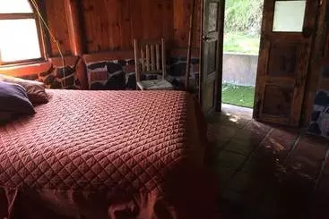 ホテル Cabañas El Tata