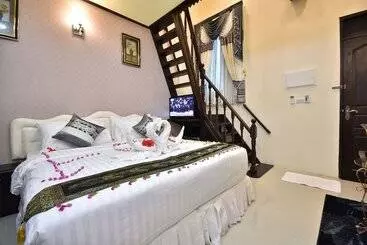 هتل Holiday Haven Ukulhas