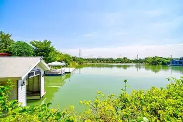 Thaiasia Goldensea Resort