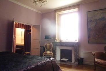 Bed and Breakfast Château De La Hussardière