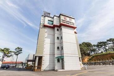 Daebudo Hotel Marina