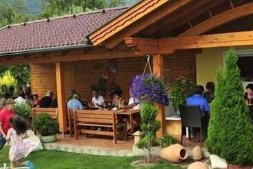 בית מלון כפרי Garni Zerza