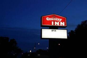 فندق على الطريق Country Inn Sterling