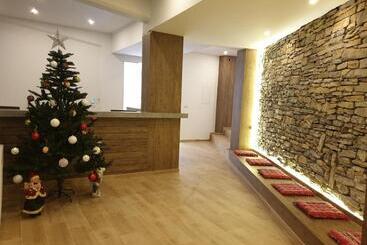 هتل Arena   Teteks