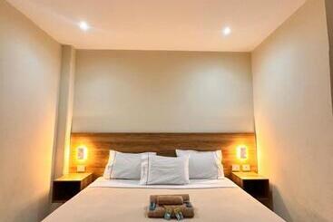 فندق Centro Apatzingán