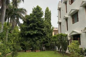 민박 Bhagya Homestay Royal Room Mohali S Best