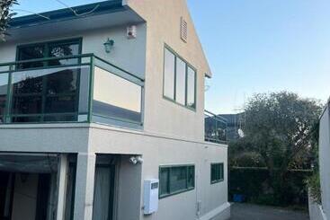 پانسیون Private Room By The Beach