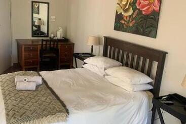 بنسيون The Guest House