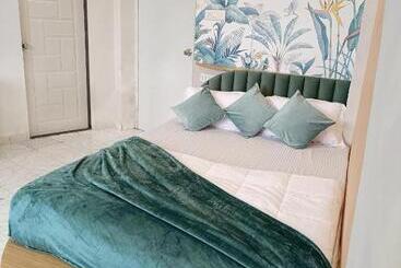 Albergue Voyage Zo Lonavala