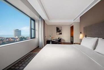 Intercity Hotel Yantai Binhai Square