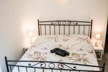 Bed & Breakfast Secret Gardens