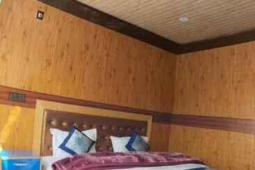 Hotel Snow Land Wooden Cottage