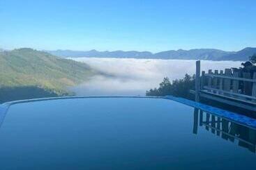 هتل Khánh Sơn Nhà Sàn Vùng Cao