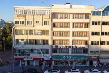 هتل آپارتمان Adri̇ati̇k Resi̇dence