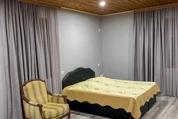 هتل Guesthouse Gota