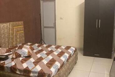 Pensão Grover Homestay