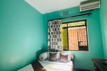 ホテル Hu Hut Lodge