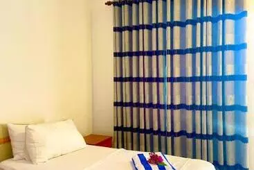 پانسیون Sky Village