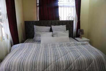 تختخواب و صبحانه Pearl Central Modern Sweet Homestay