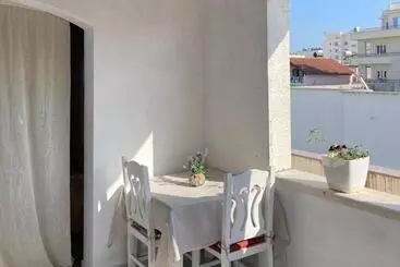 پانسیون Guest House By Roni