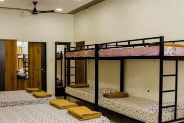 منتجع Vishvin Restofarm Badlapur