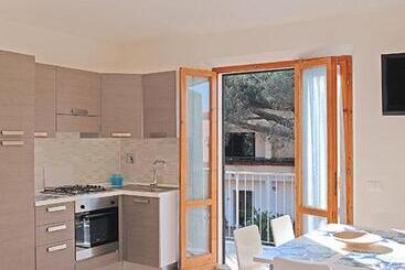 هاستل Marchesa Carignani