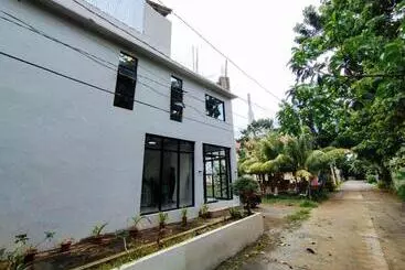 ホテル Reddoorz At Elton Guesthouse