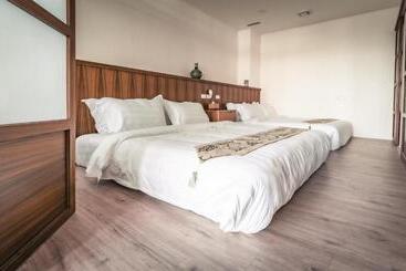 هتل آپارتمان Hidden Mountain Homestay