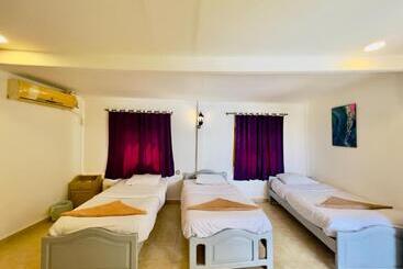 בית מלון כפרי Mirage Village