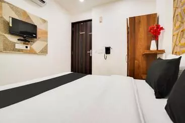 Oyo Hotel Sky Wings