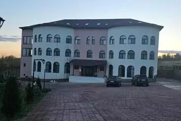 Majatalo Crasmontana Konak