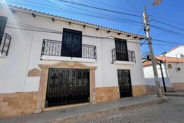 پانسیون Hostal La Fortaleza