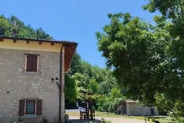 ベッドアンドブレックファースト Borgo Doccia 905