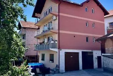 پانسیون Room Ejna 2